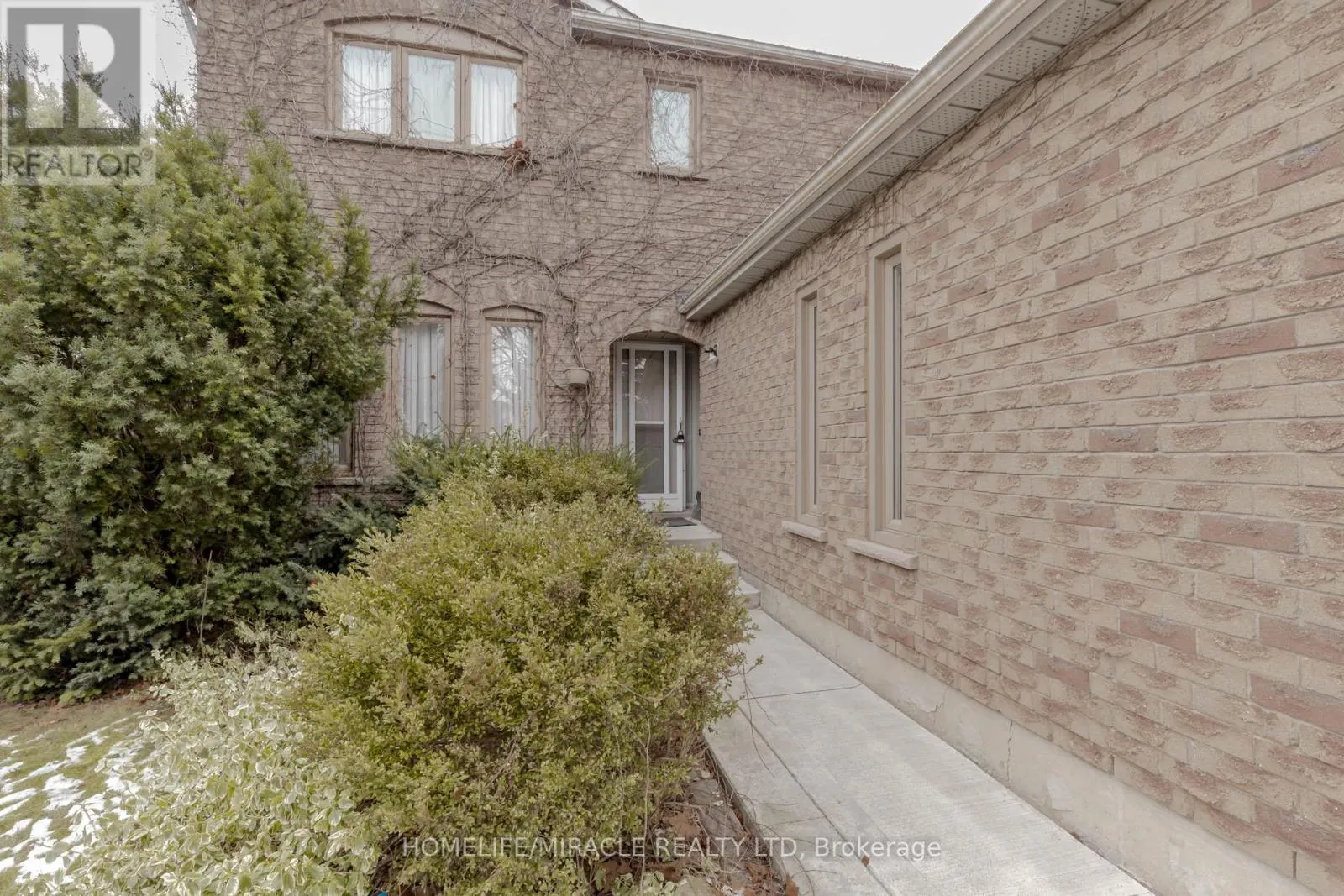 2999 VALCOURT CRESCENT