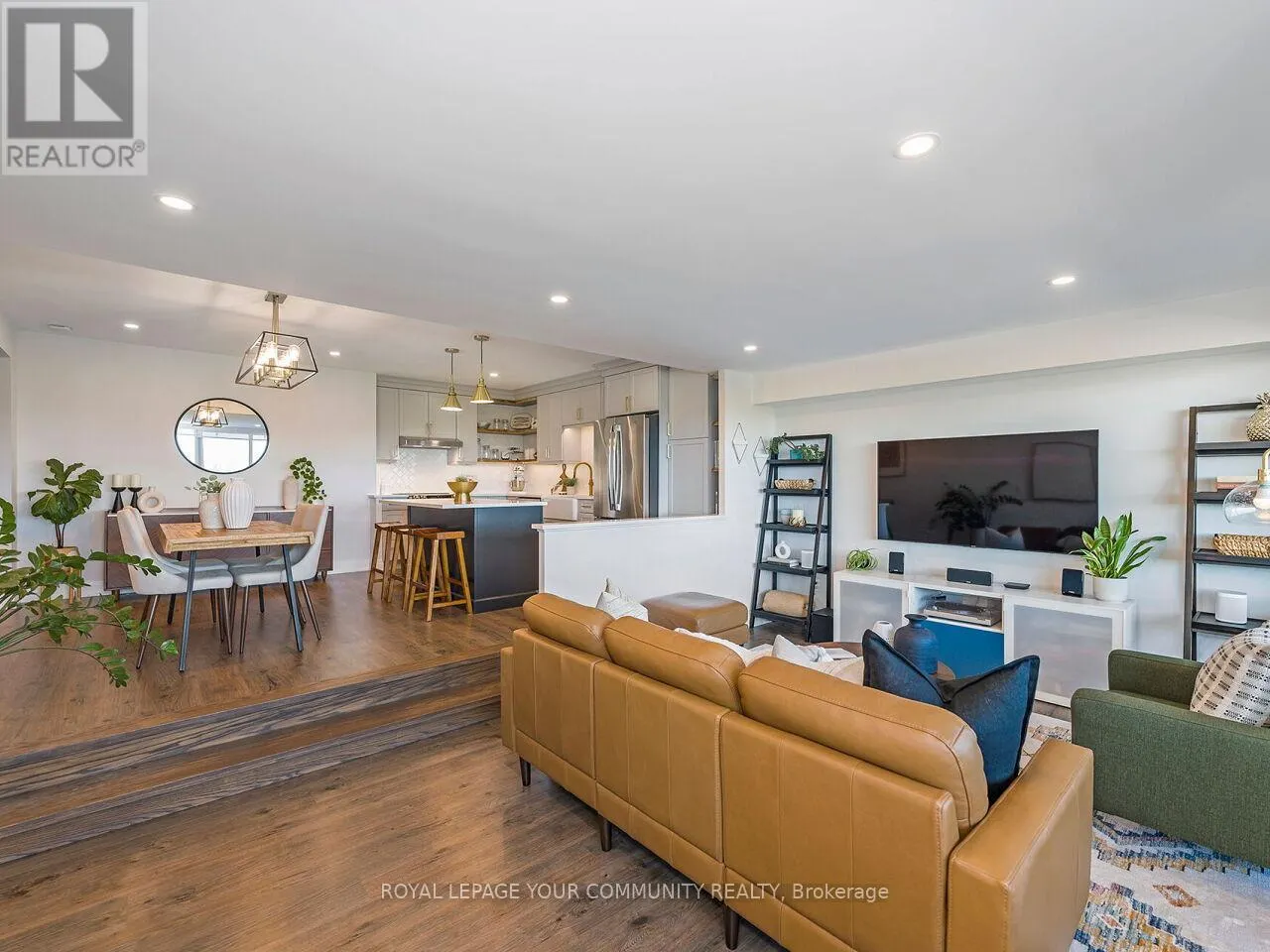 2012 - 270 SCARLETT ROAD
