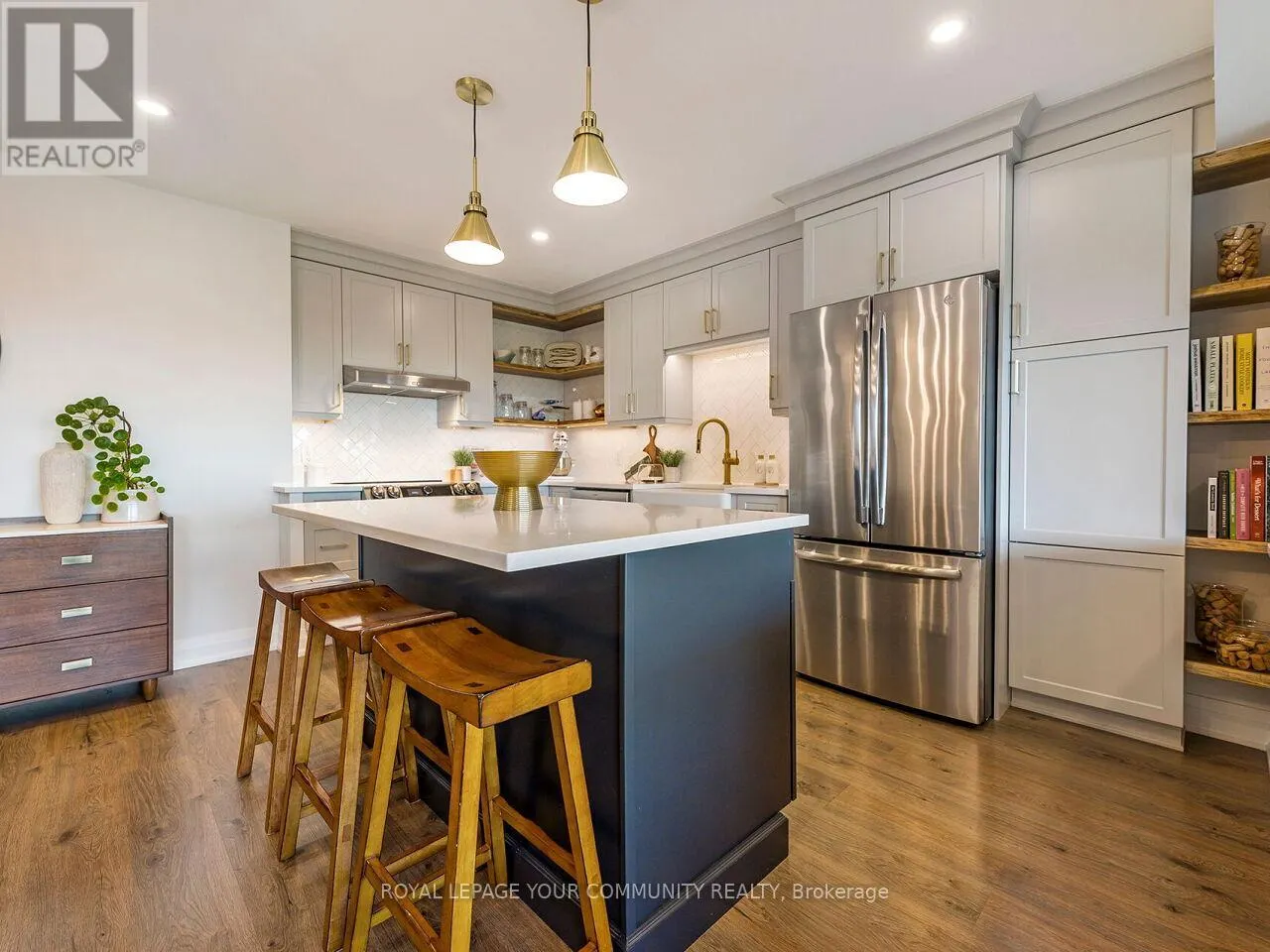 2012 - 270 SCARLETT ROAD