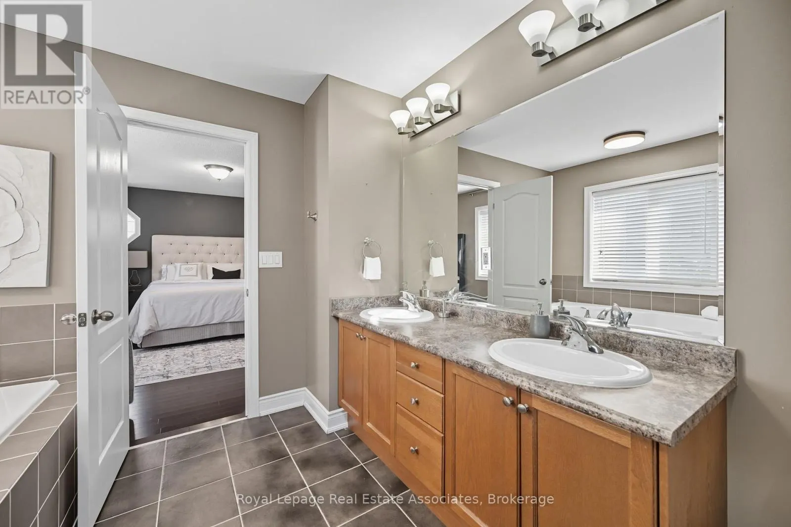 3335 WHILABOUT TERRACE