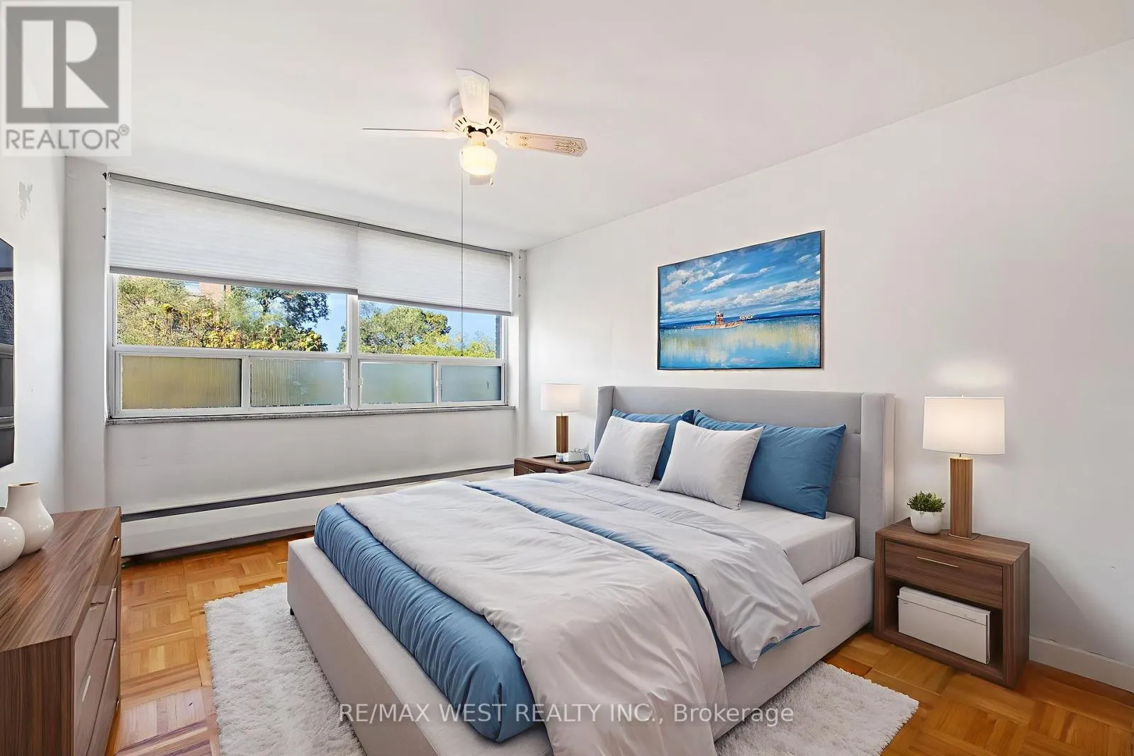 35 - 8 KINSDALE BOULEVARD