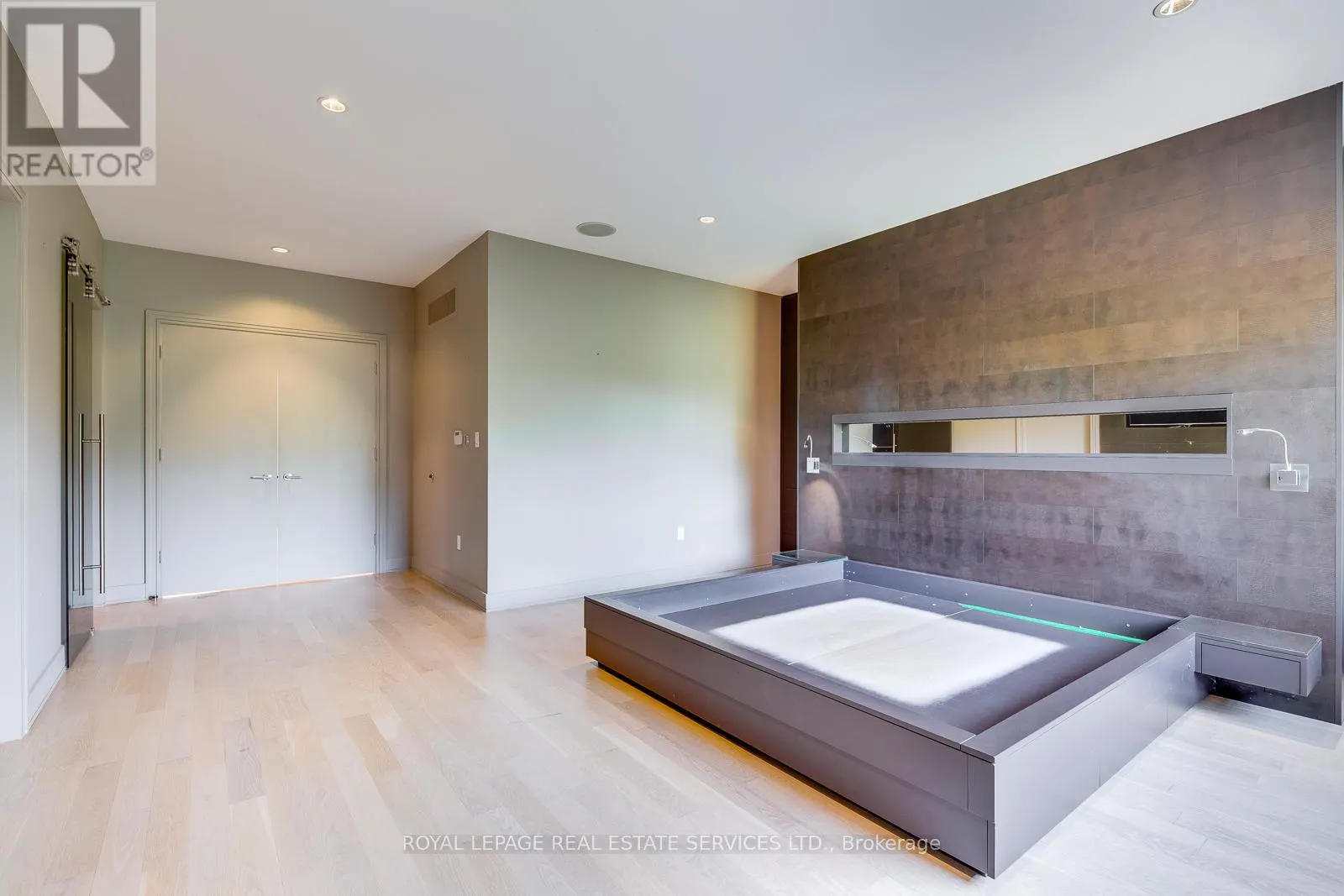 367 STANFIELD DRIVE