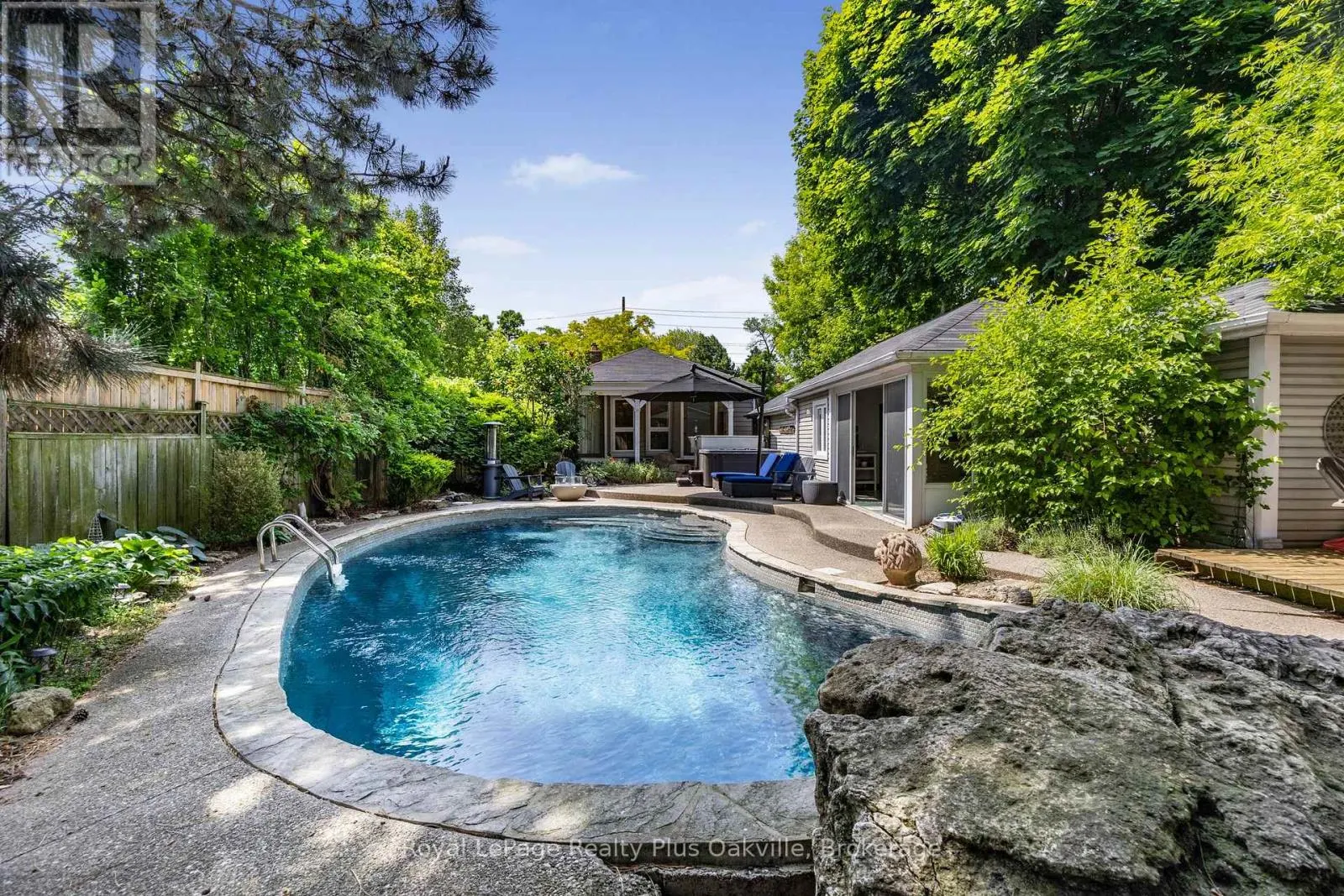 2386 REBECCA STREET