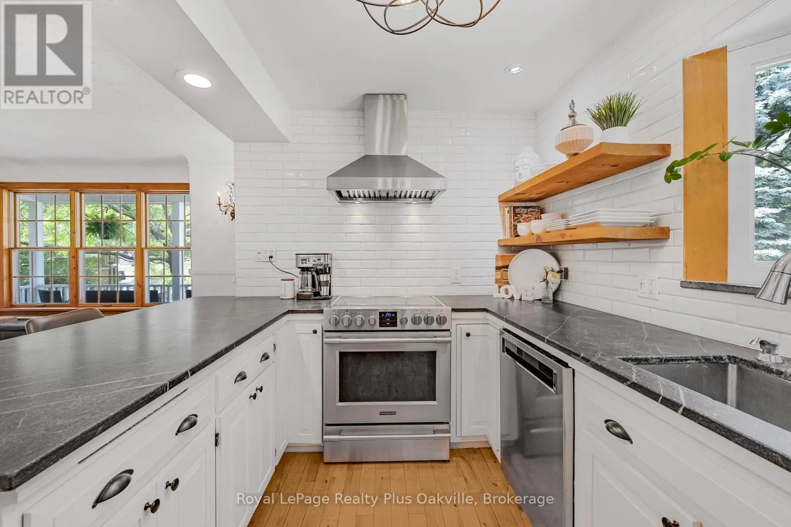 2386 REBECCA STREET