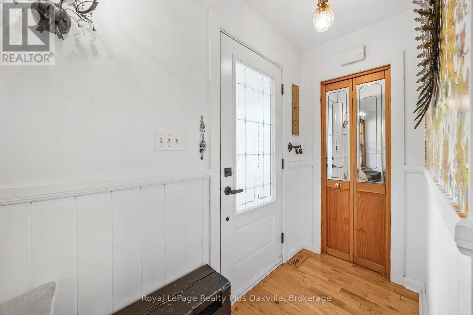 2386 REBECCA STREET