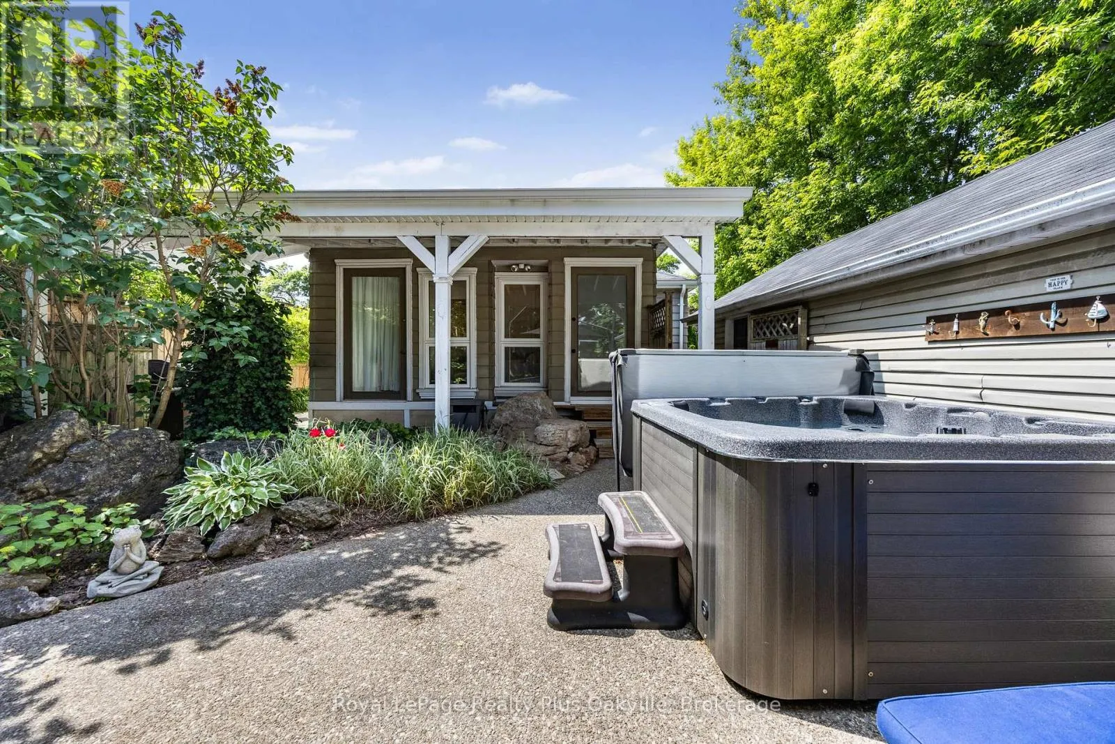 2386 REBECCA STREET