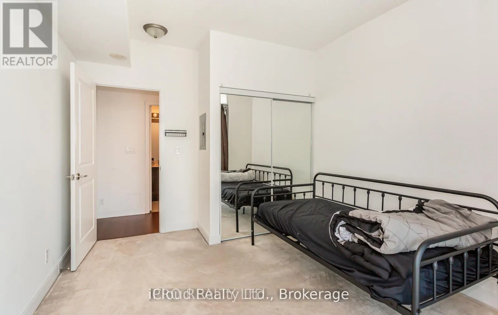 2807 - 80 ABSOLUTE AVENUE W
