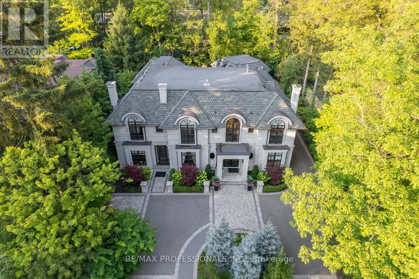1285 MINAKI ROAD