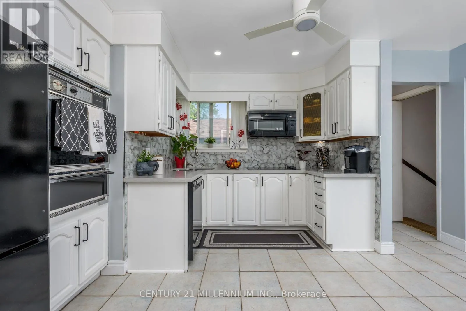 20 DUNBLAINE CRESCENT