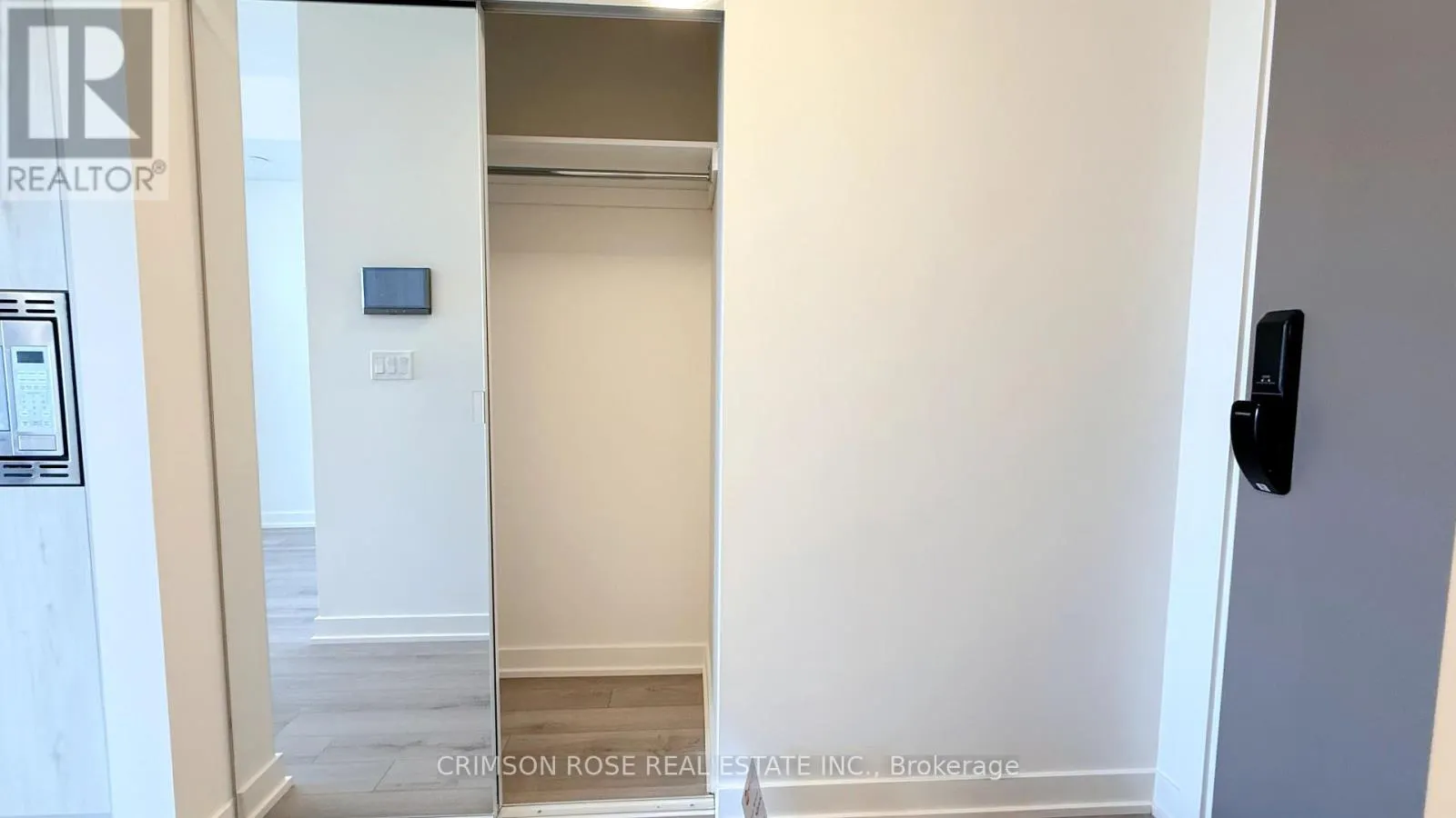 1904 - 3079 TRAFALGAR ROAD