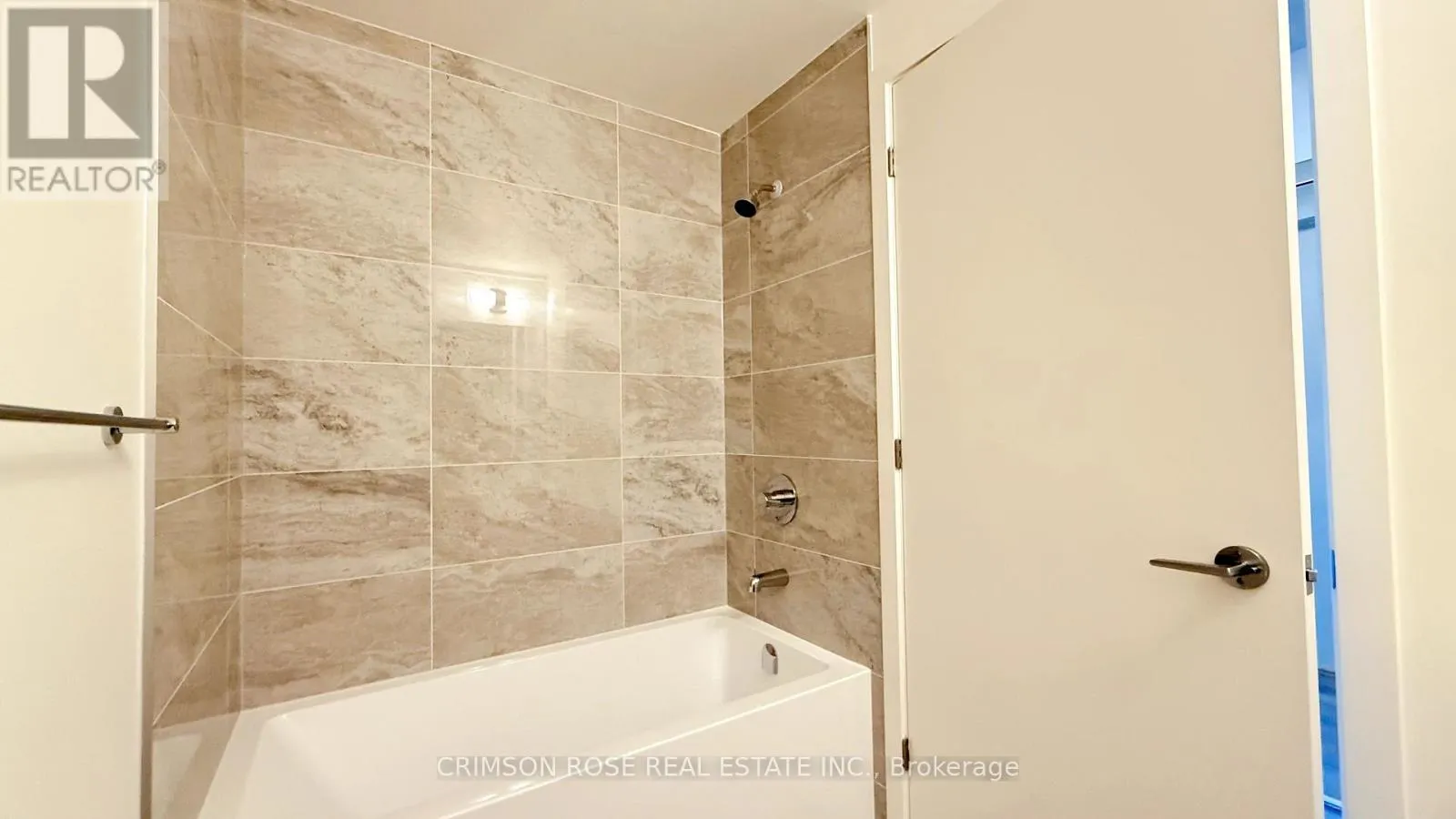 1904 - 3079 TRAFALGAR ROAD