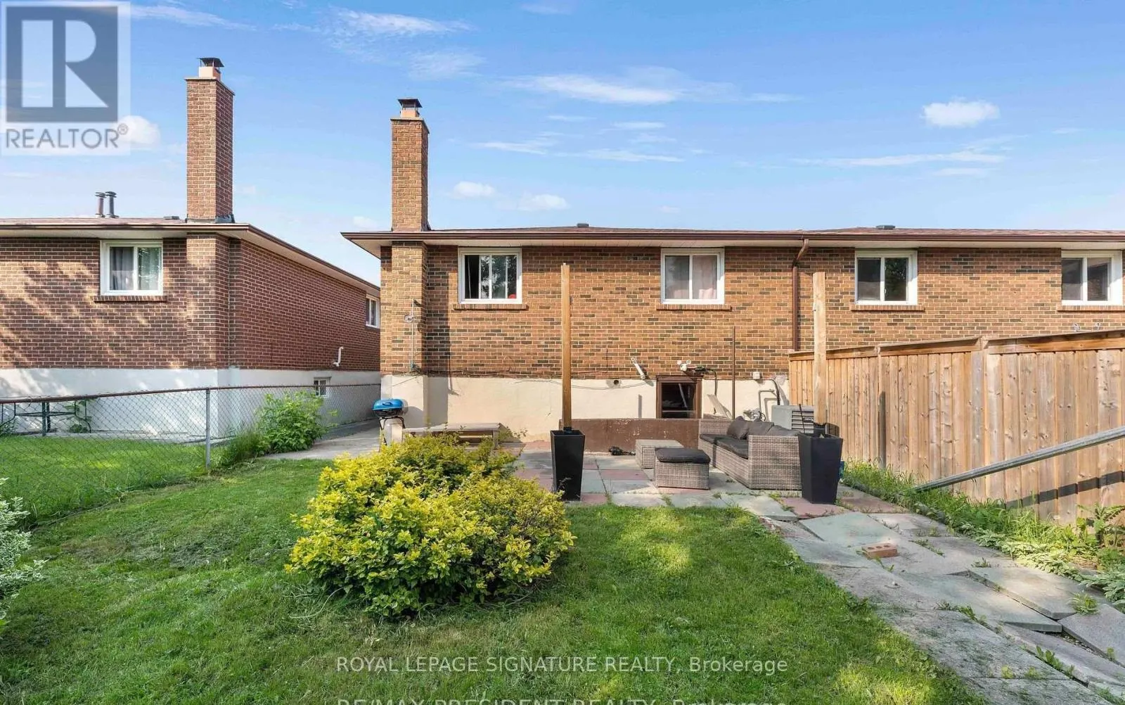 4 ROYAL SALISBURY WAY