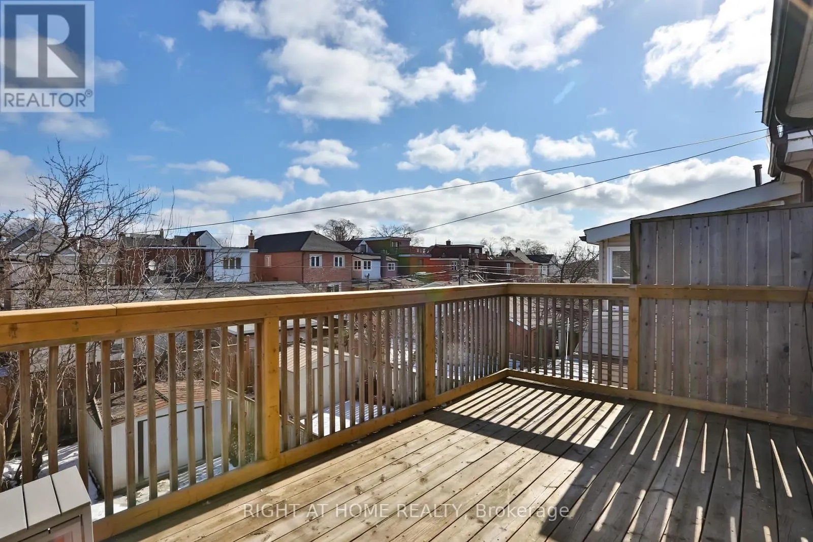 2 - 1365 LANSDOWNE AVENUE