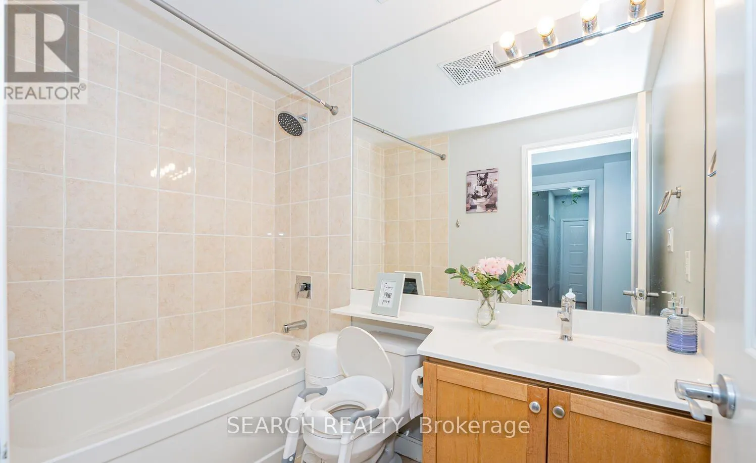 3506 - 60 ABSOLUTE AVENUE