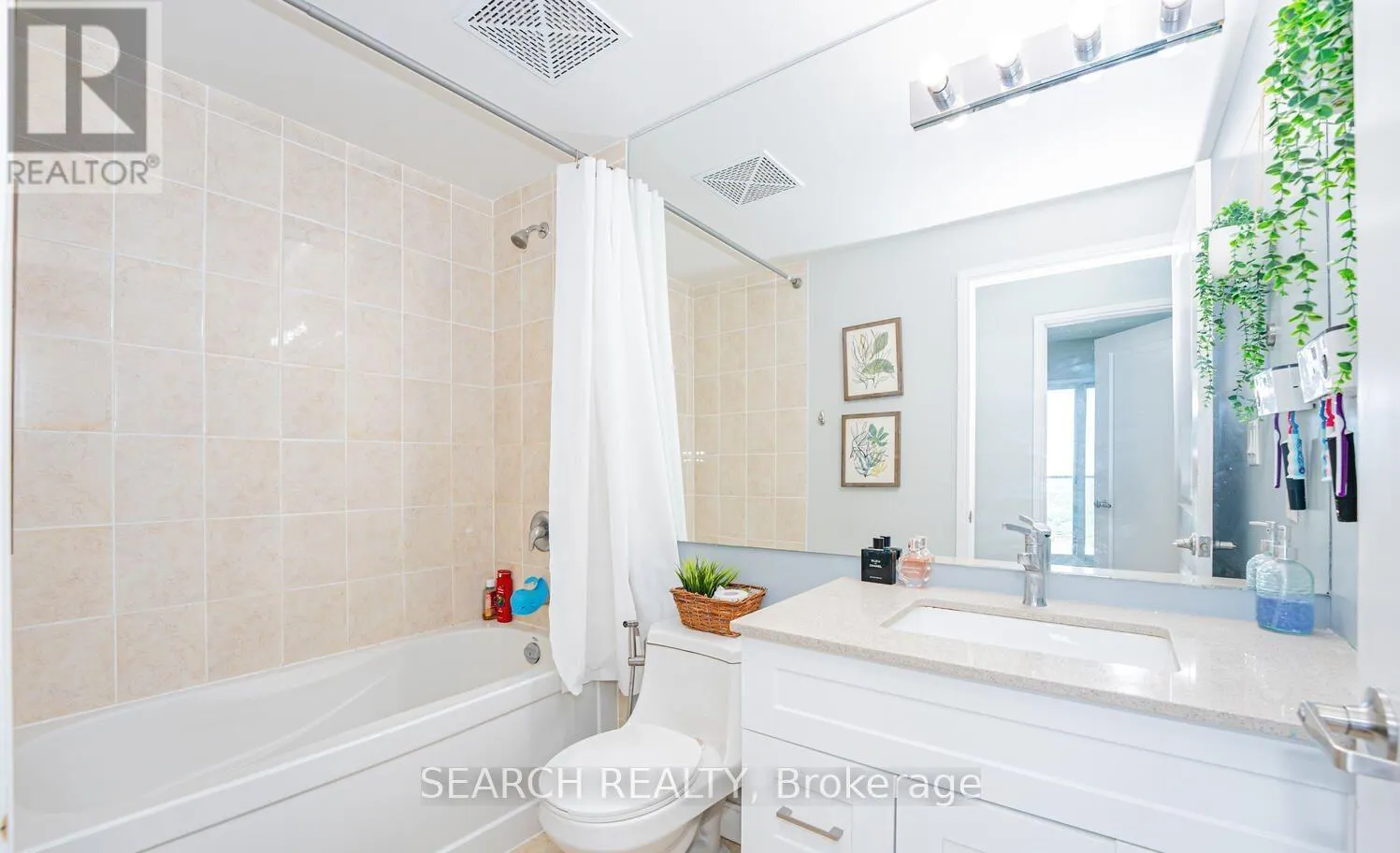 3506 - 60 ABSOLUTE AVENUE