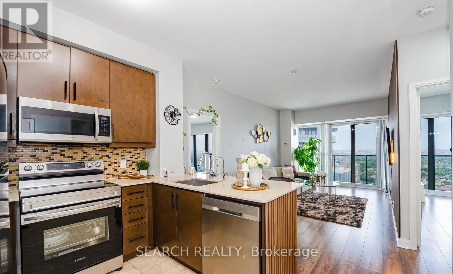 3506 - 60 ABSOLUTE AVENUE