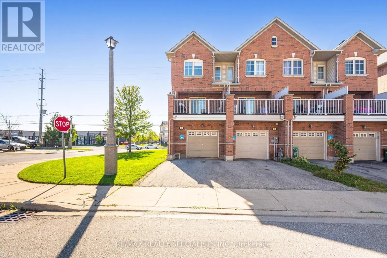 114 - 2 SHIRAZ DRIVE NE