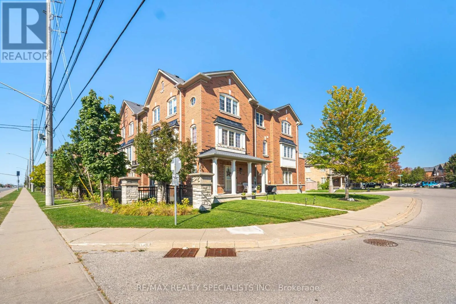 114 - 2 SHIRAZ DRIVE NE
