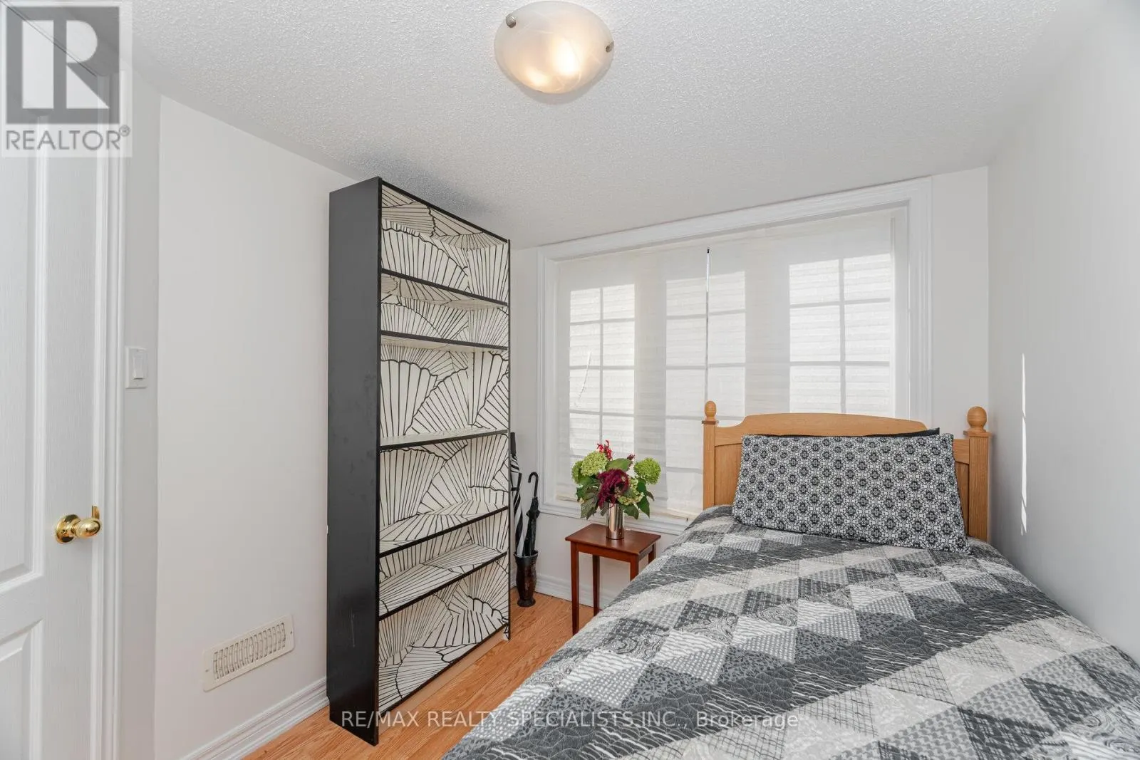 114 - 2 SHIRAZ DRIVE NE