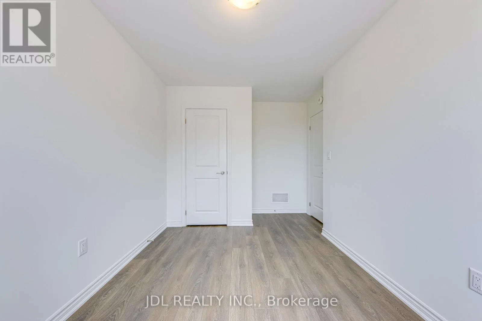 3036 ROBERT LAMB BOULEVARD