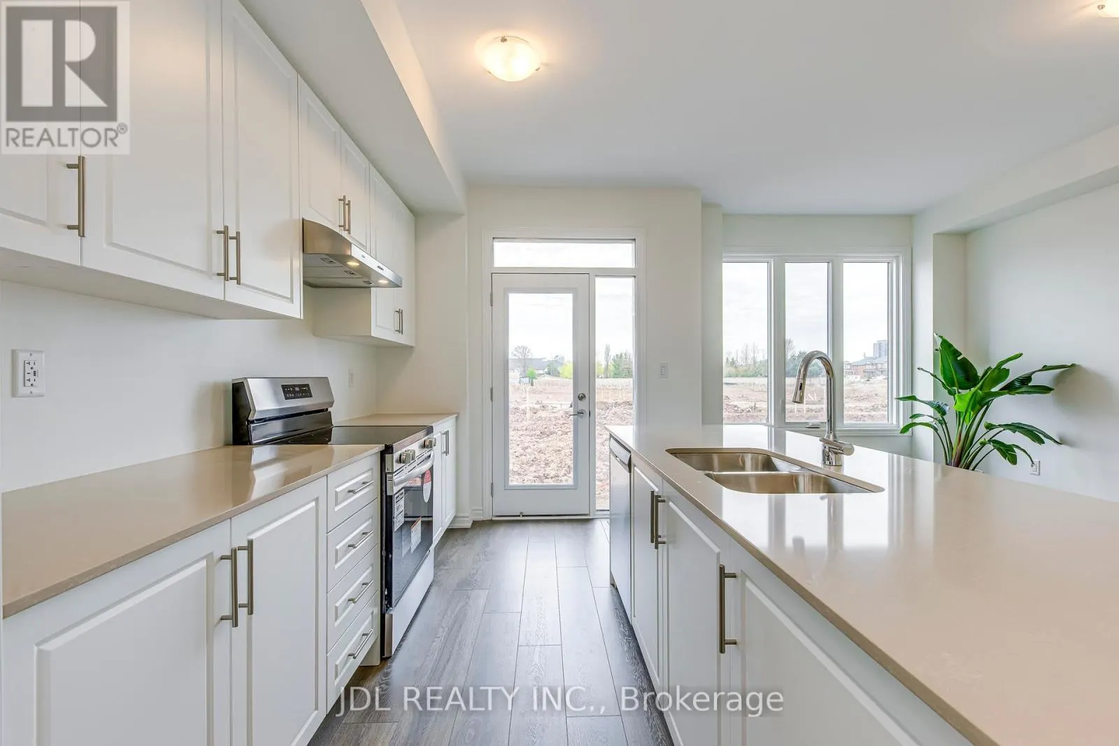3036 ROBERT LAMB BOULEVARD