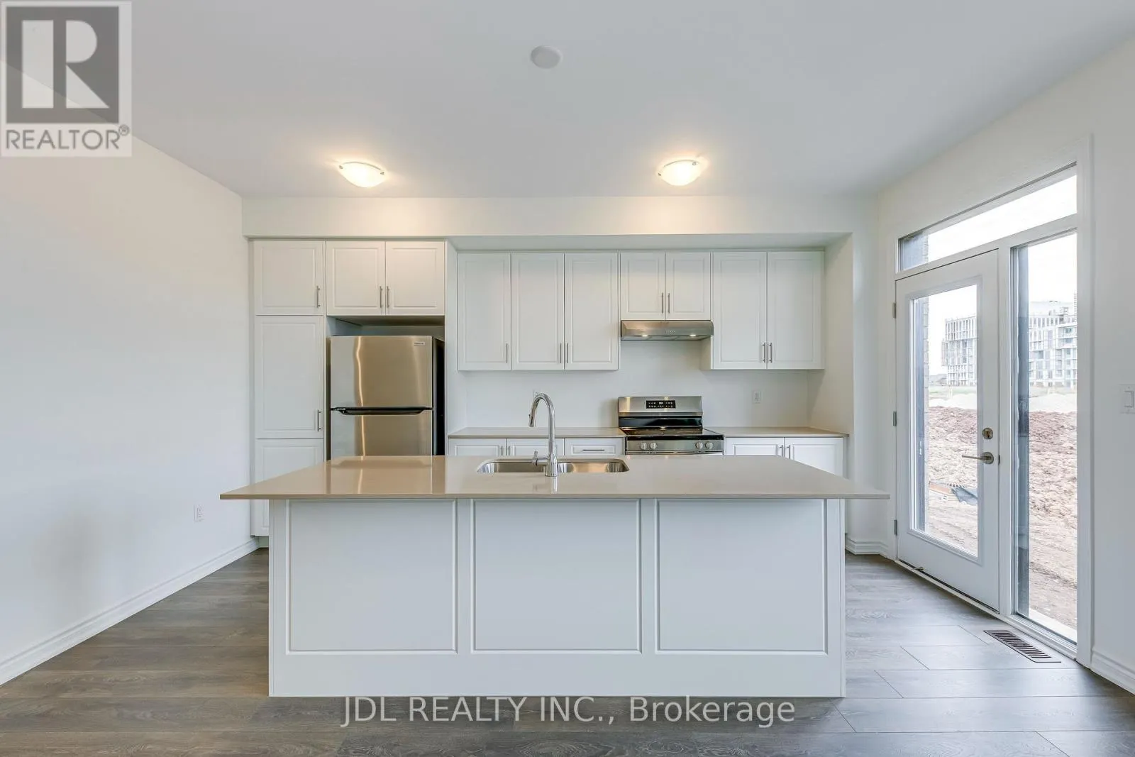 3036 ROBERT LAMB BOULEVARD