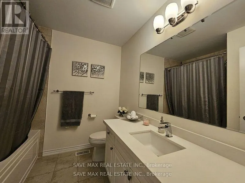 UPPER - 105 WHITLOCK AVENUE E