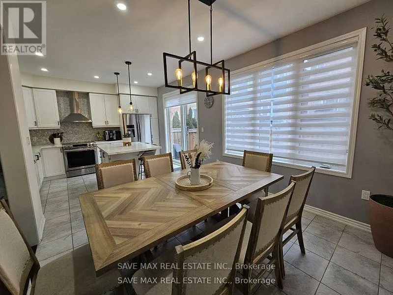 UPPER - 105 WHITLOCK AVENUE E