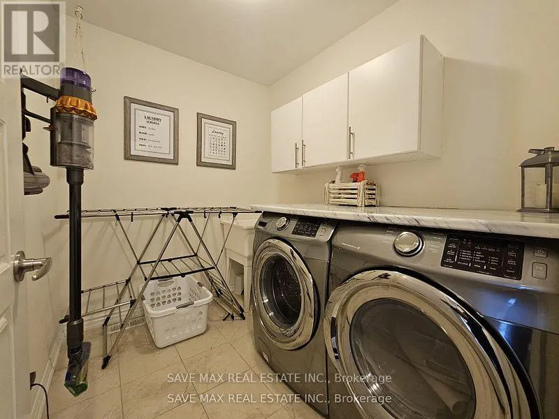 UPPER - 105 WHITLOCK AVENUE E