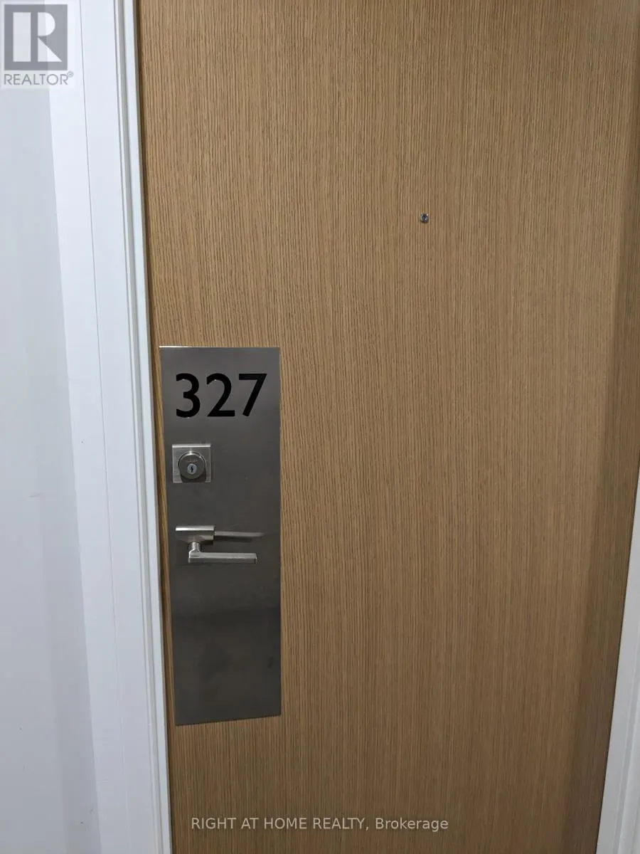 327 - 128 GROVEWOOD COMMON