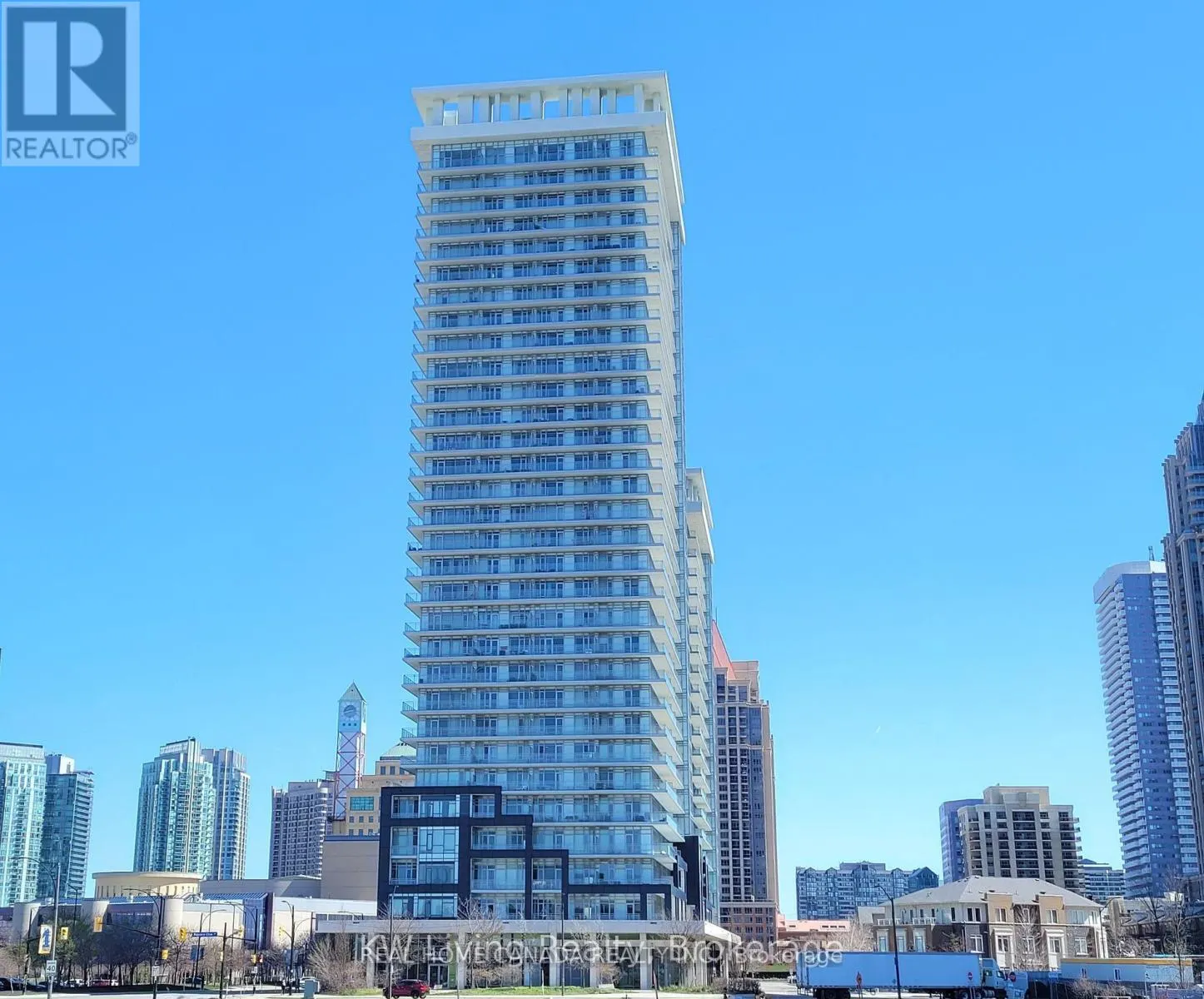 1502 - 360 SQUARE ONE DRIVE