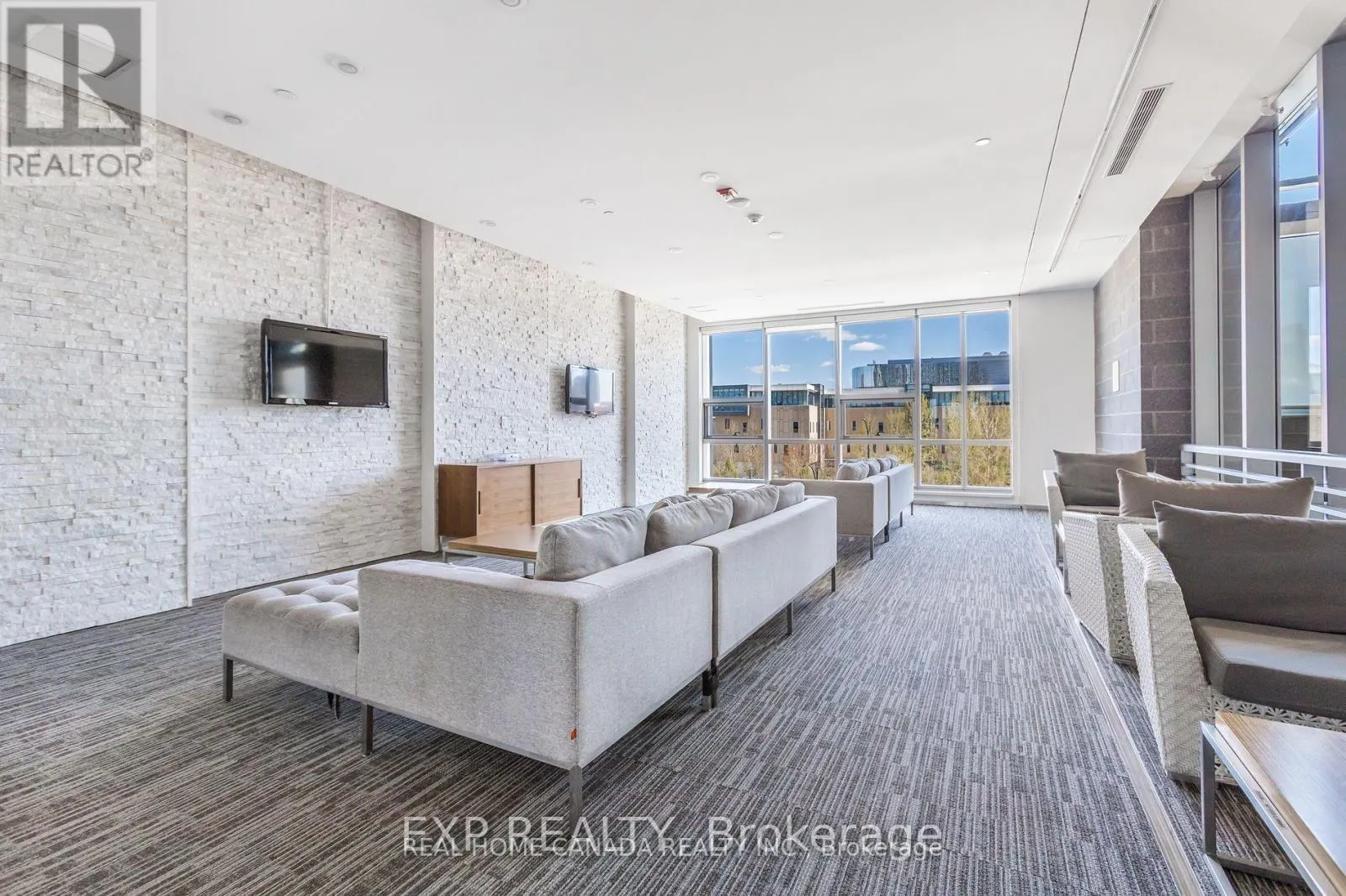 1502 - 360 SQUARE ONE DRIVE