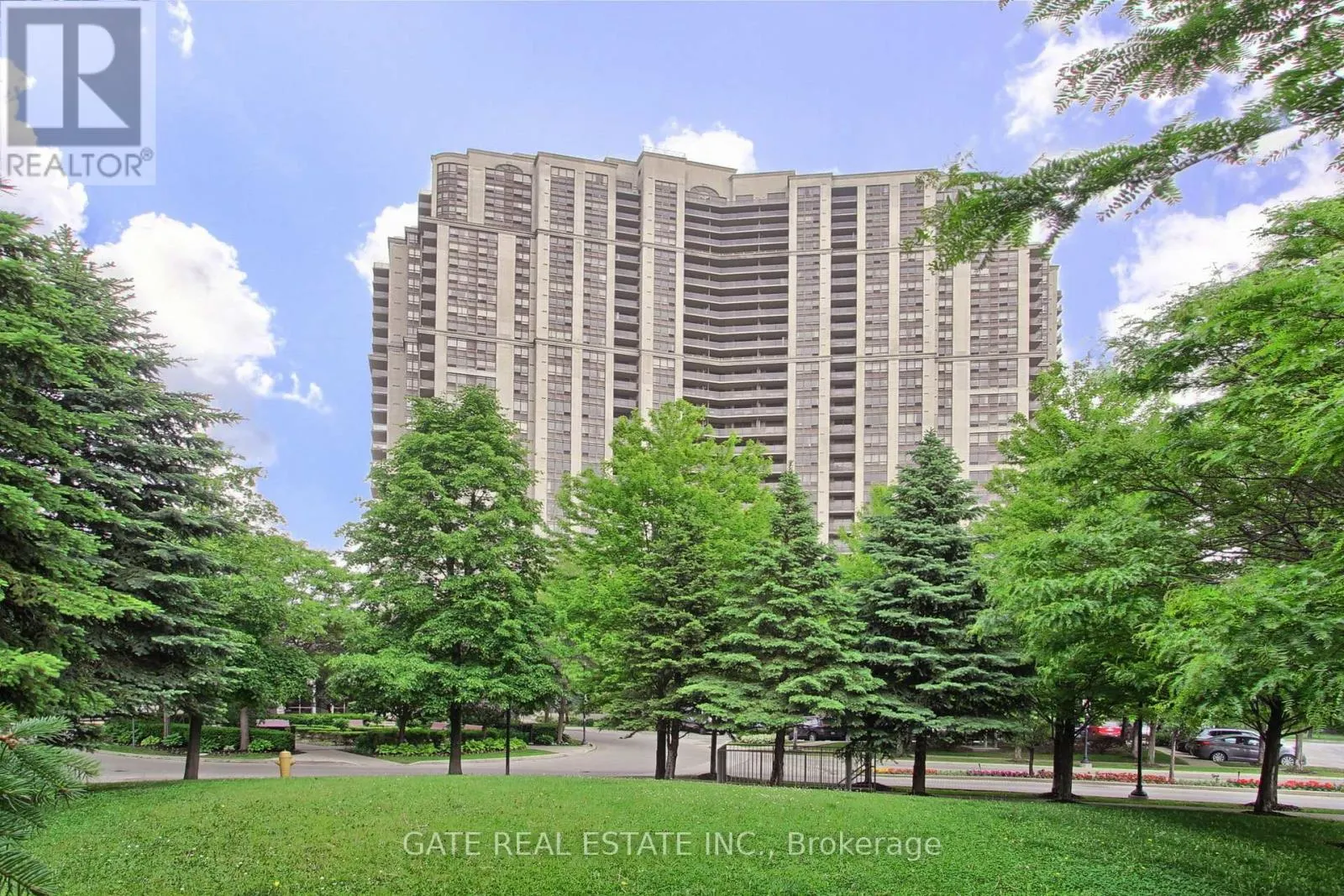 PH31 - 700 HUMBERWOOD BOULEVARD