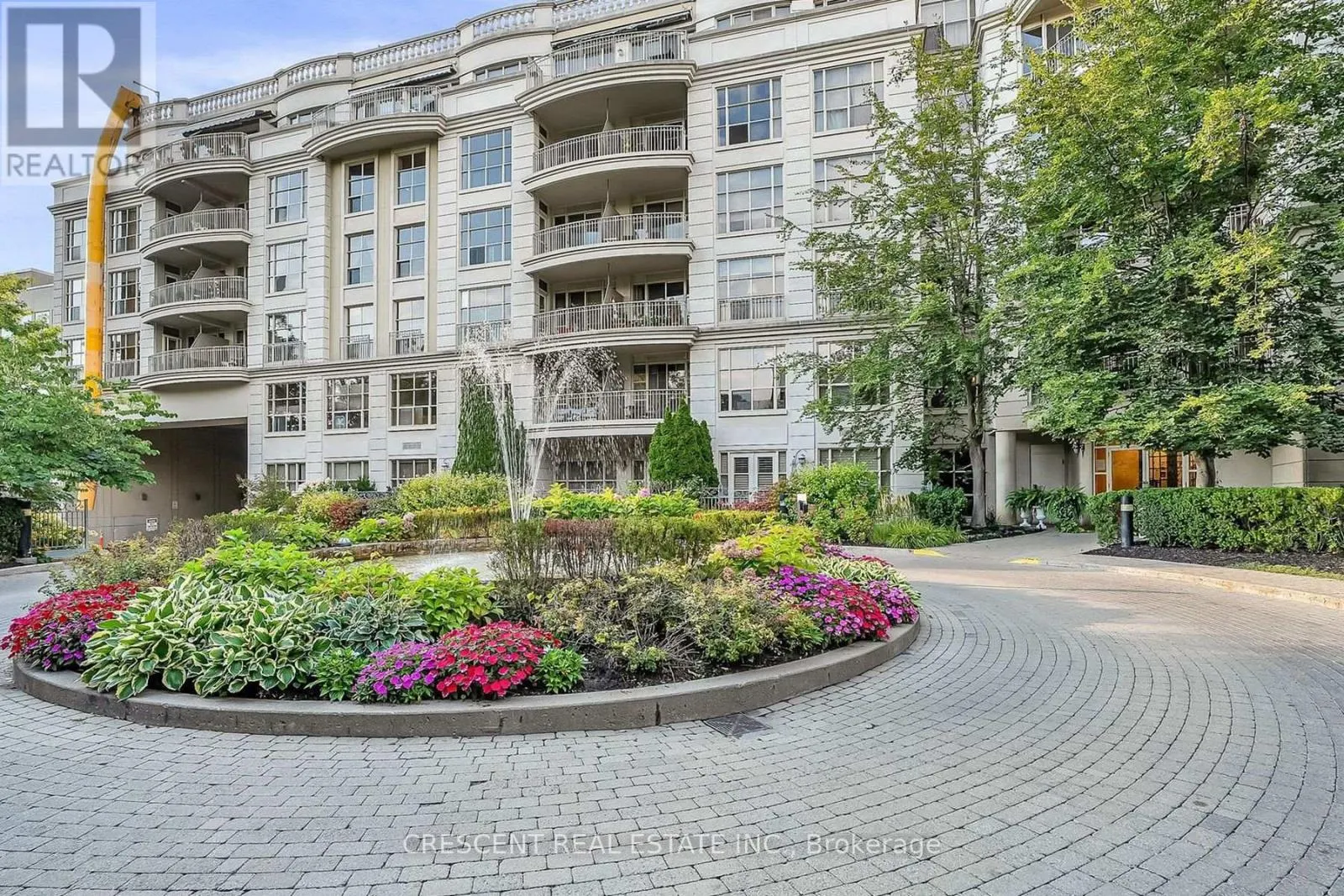 605 - 3085 BLOOR STREET W