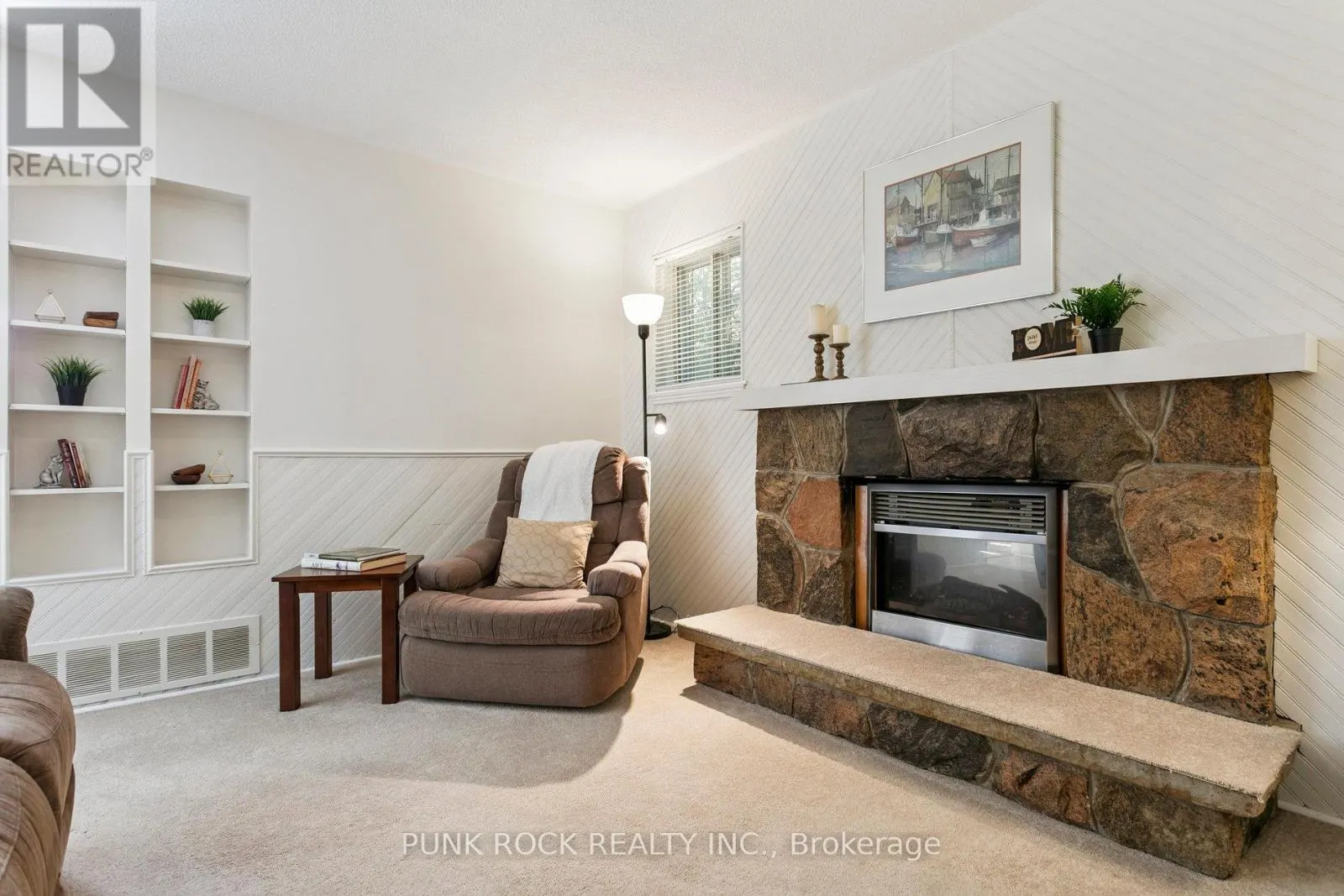 4161 CLAYPINE RISE