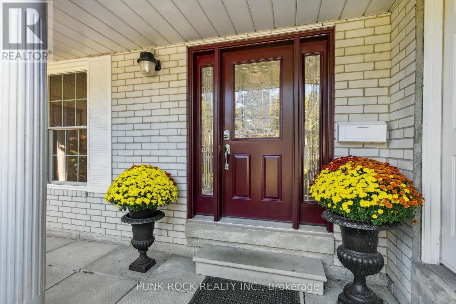 4161 CLAYPINE RISE