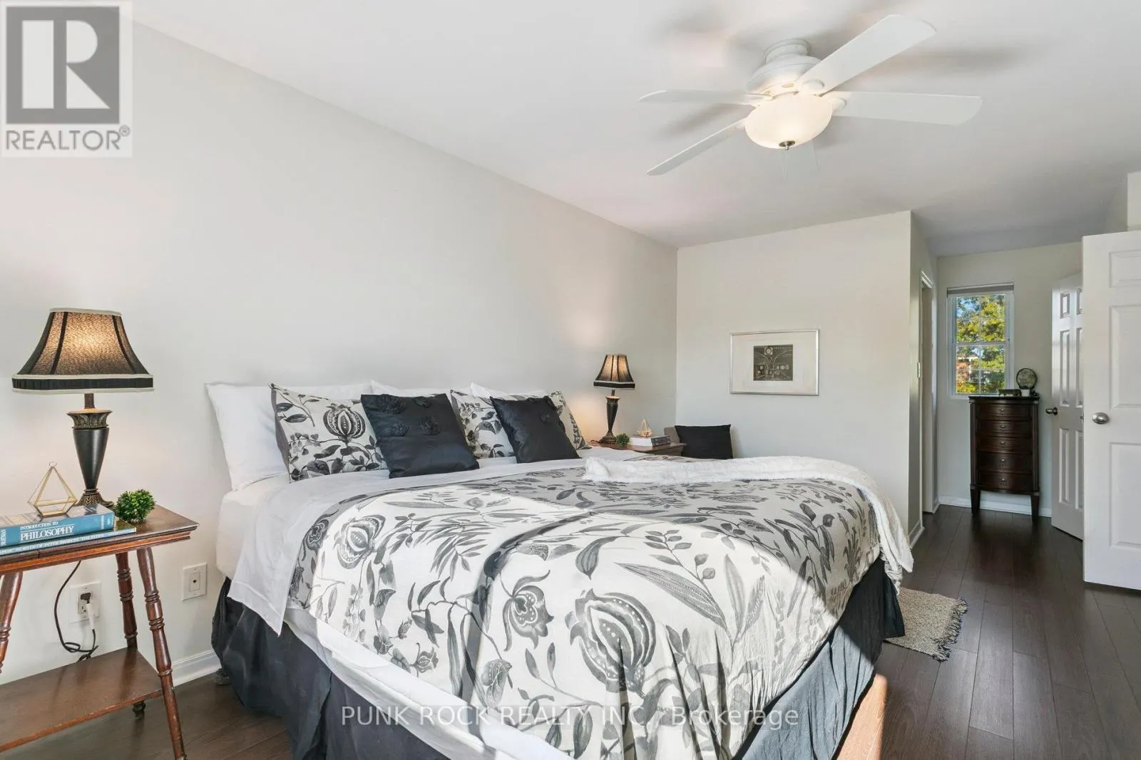 4161 CLAYPINE RISE