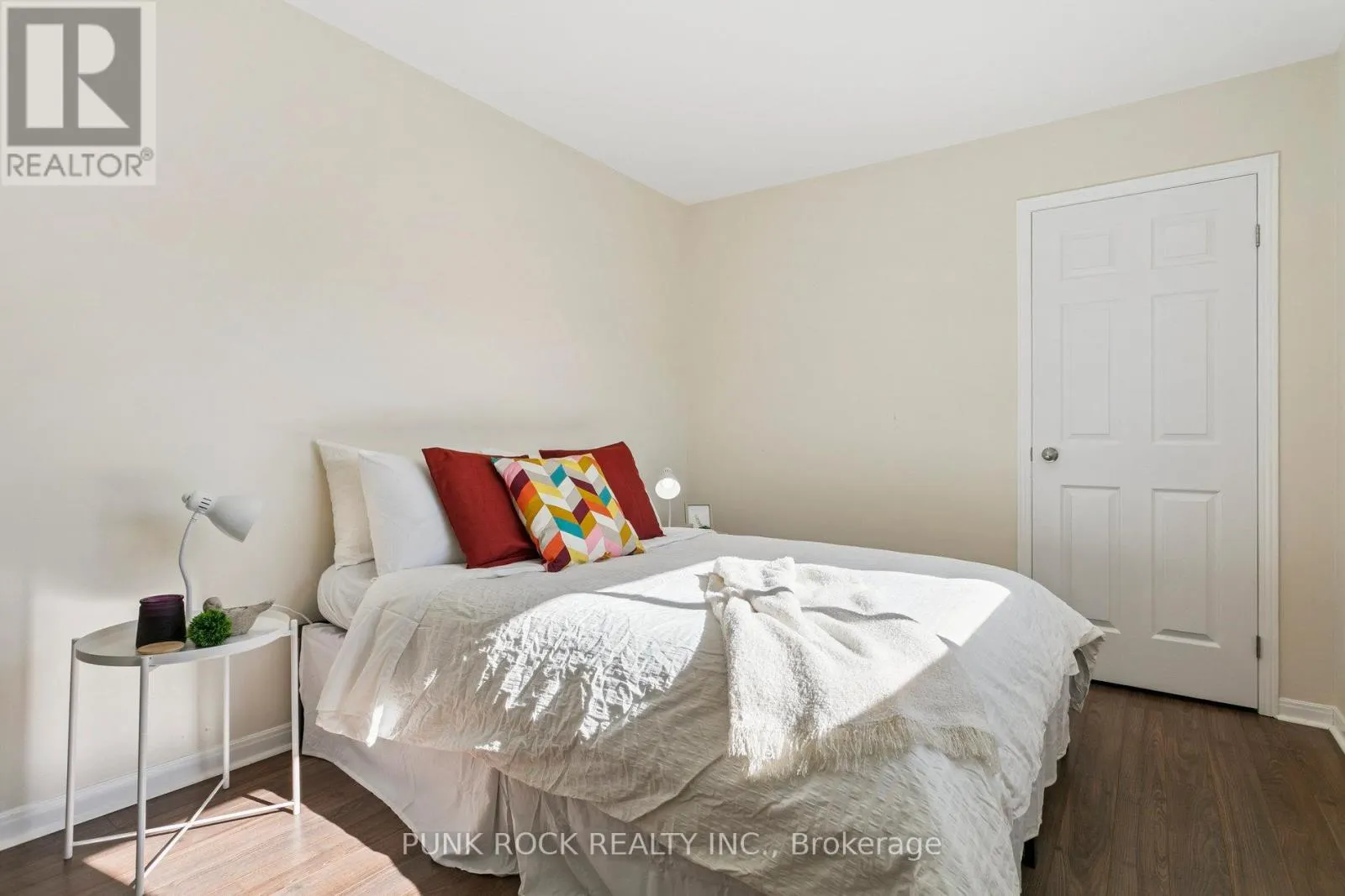 4161 CLAYPINE RISE
