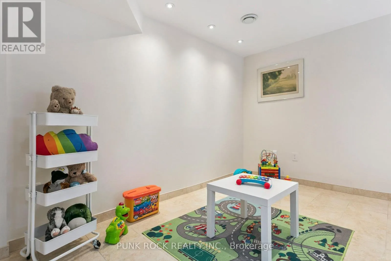 4161 CLAYPINE RISE