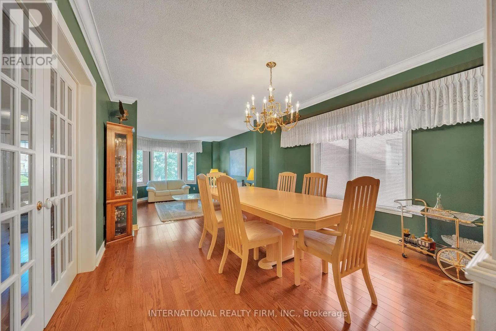 3674 ST. LAURENT COURT