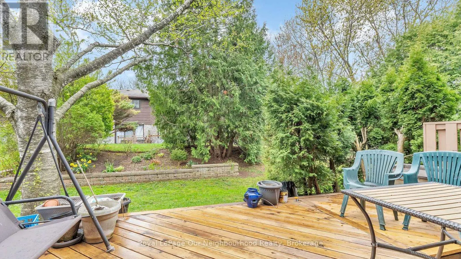 616 FORESTWOOD CRESCENT
