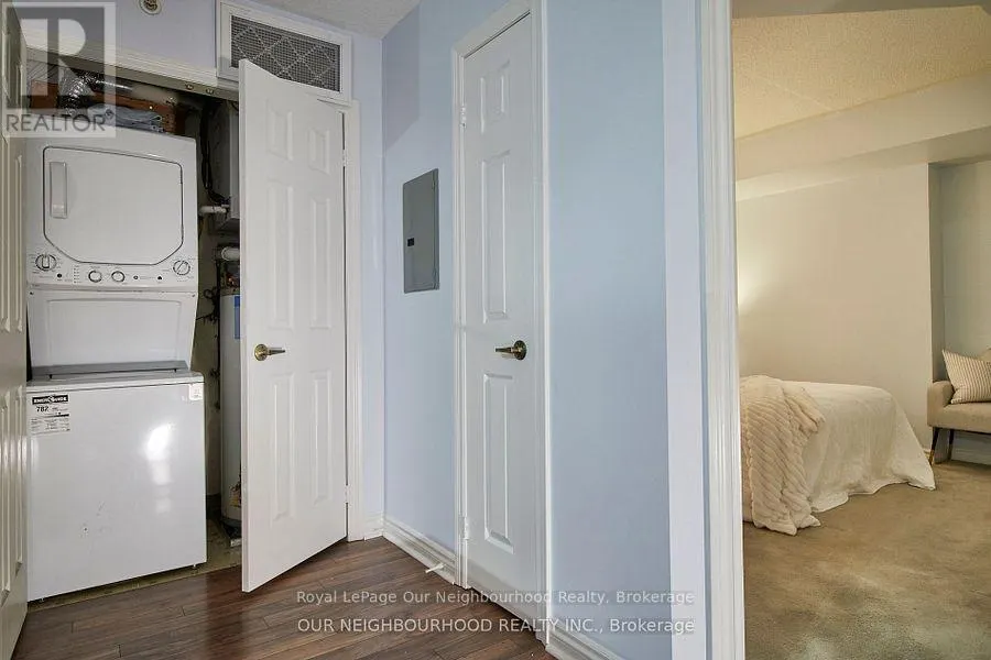 208 - 1431 WALKERS LINE, #208