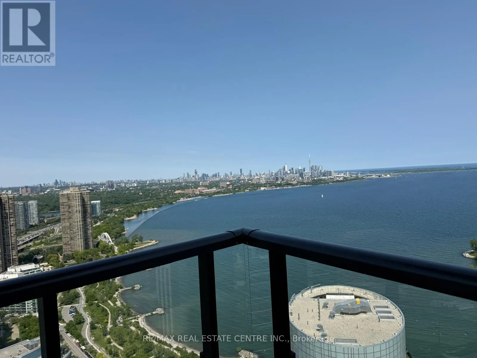 4702 - 38 ANNIE CRAIG DRIVE