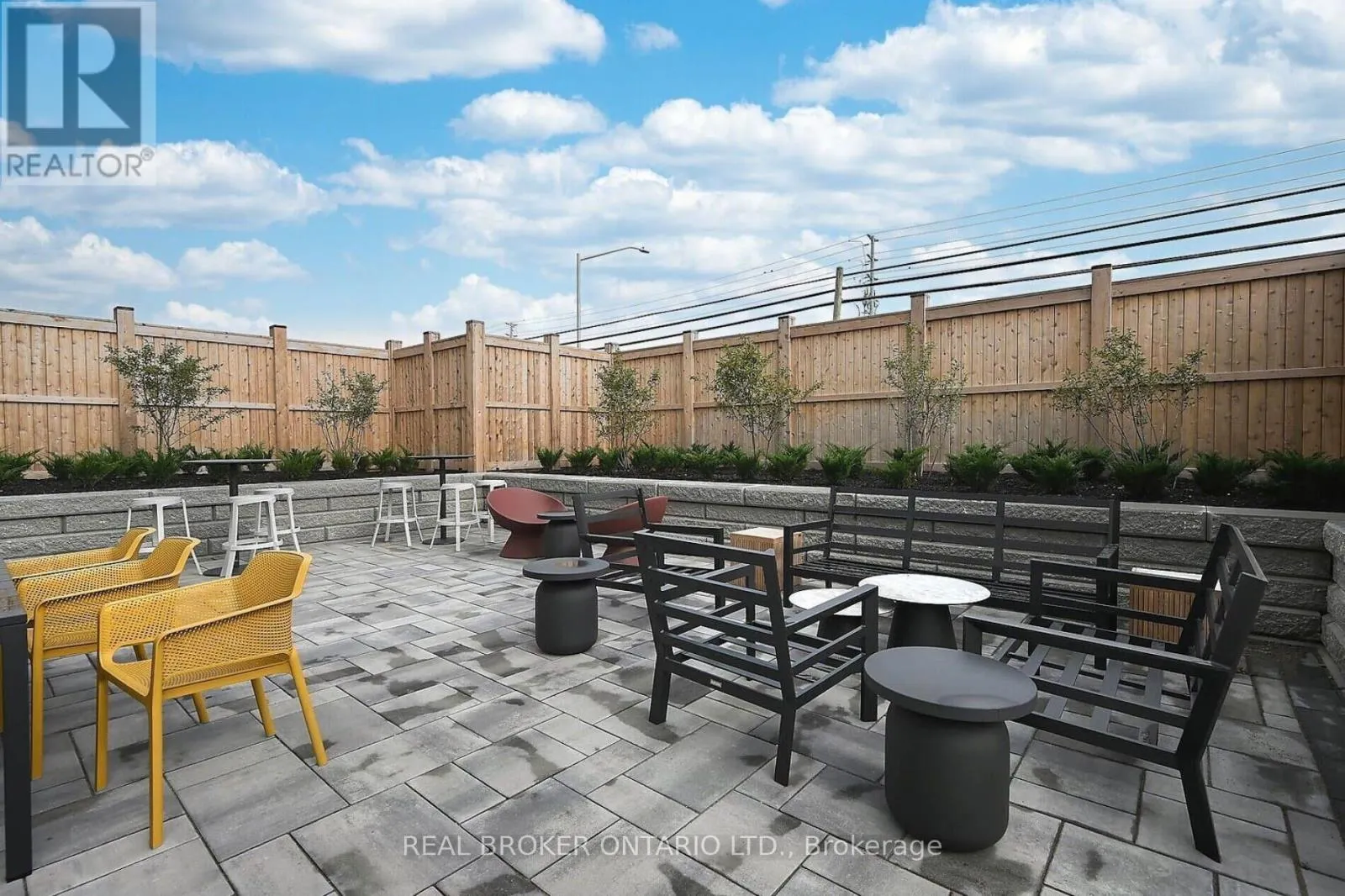 1440 CLARRIAGE COURT