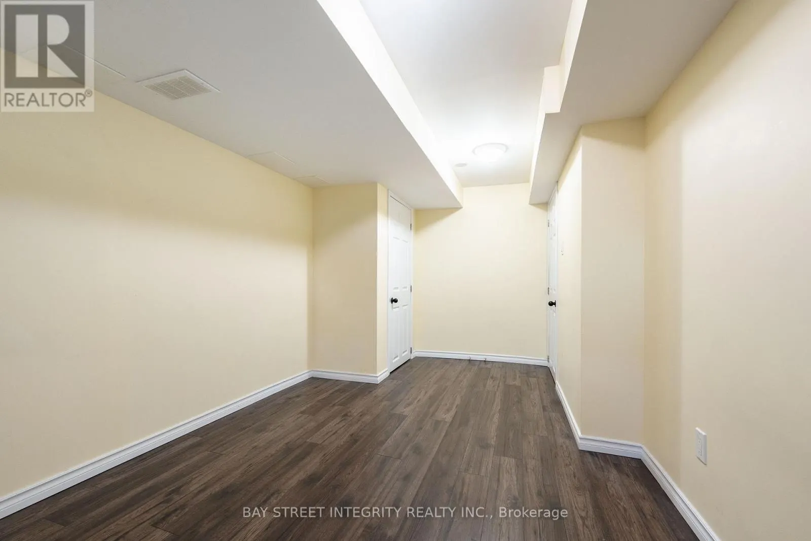 2413 GRAND OAK TRAIL