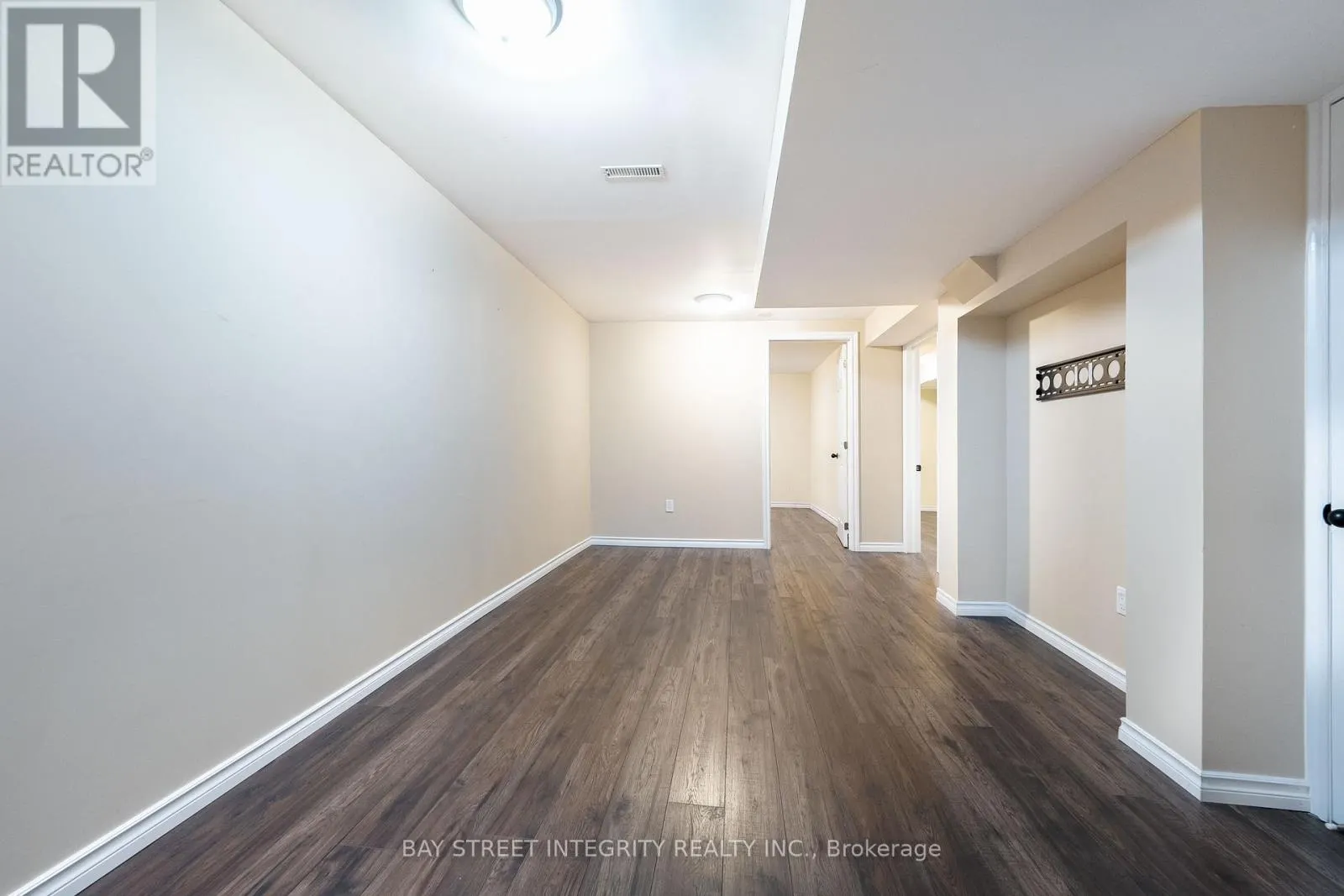 2413 GRAND OAK TRAIL