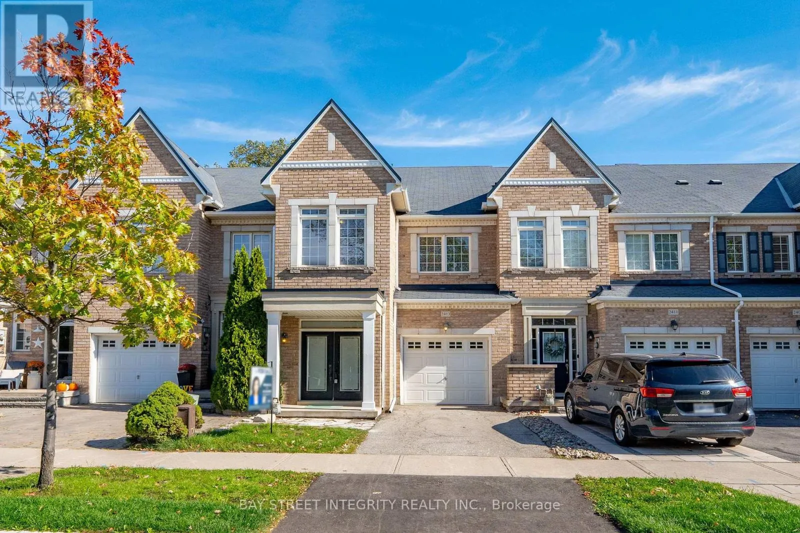 2413 GRAND OAK TRAIL