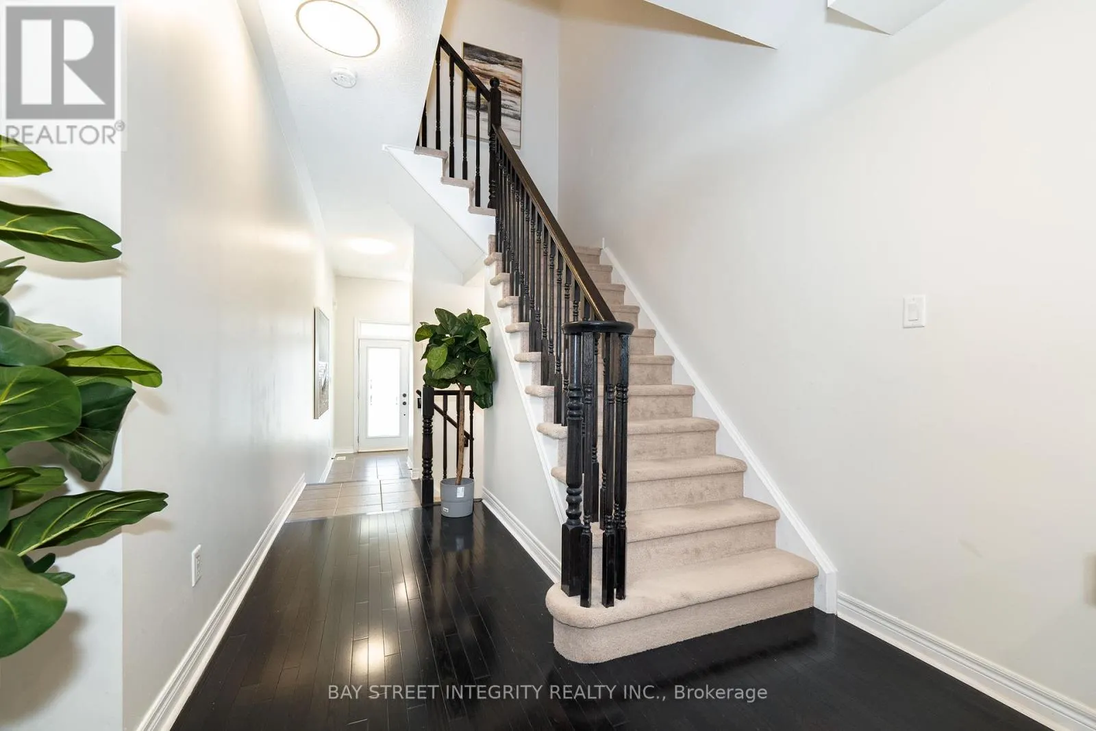 2413 GRAND OAK TRAIL