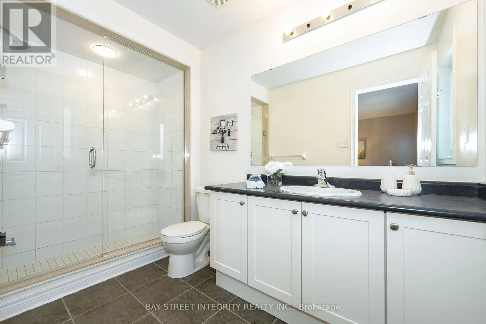 2413 GRAND OAK TRAIL