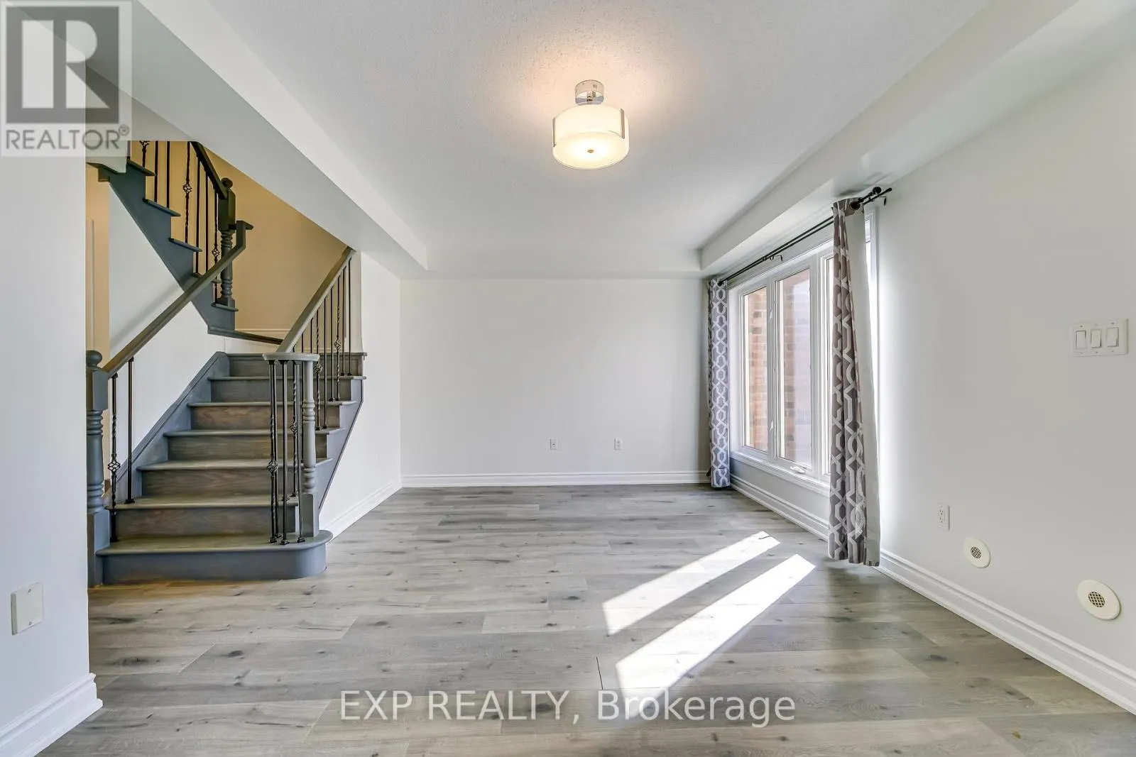 611 SCOTT BOULEVARD